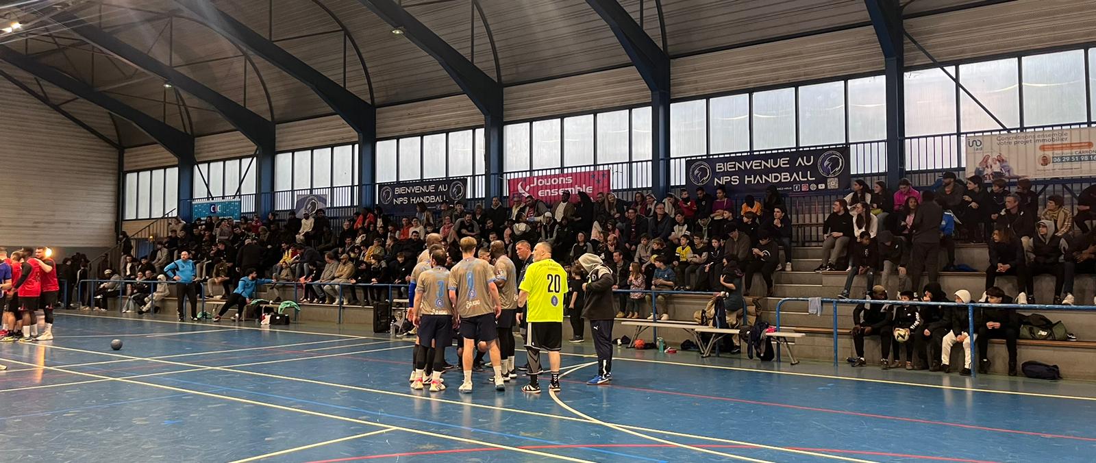 tribunes