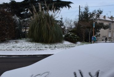 NEUILLY-PLAISANCE SOUS LA NEIGE - FÉVRIER 2021