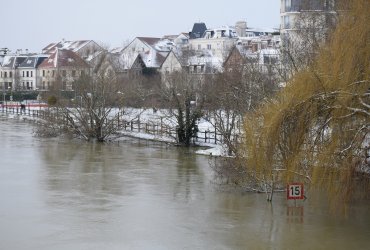 NEUILLY-PLAISANCE SOUS LA NEIGE - FÉVRIER 2021