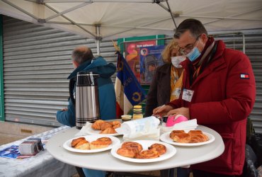 STAND DU SOUVENIR FRANÇAIS AU MARCHÉ