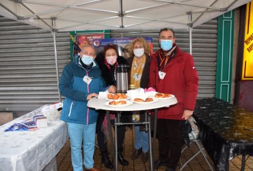 STAND DU SOUVENIR FRANÇAIS AU MARCHÉ