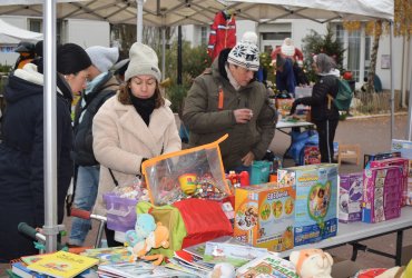 BROCANTE DE JOUETS ET DÉCORATIONS DE NOËL - DIMANCHE 11 DECEMBRE 2022