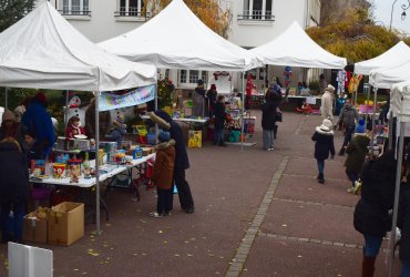 BROCANTE DE JOUETS ET DÉCORATIONS DE NOËL - DIMANCHE 11 DECEMBRE 2022