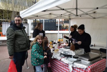 BROCANTE VÊTEMENTS ADULTES - 26 MARS 2023