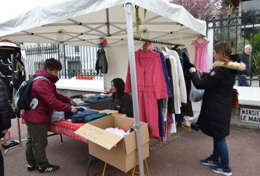 BROCANTE VÊTEMENTS ADULTES - 26 MARS 2023