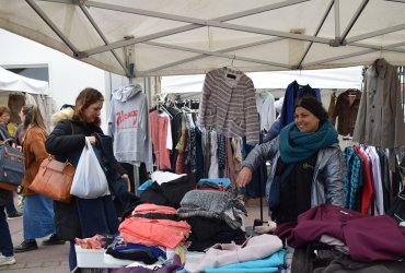 BROCANTE VÊTEMENTS ADULTES - 26 MARS 2023