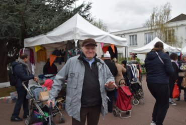 BROCANTE VÊTEMENTS ADULTES - 26 MARS 2023