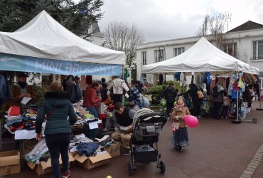 BROCANTE VÊTEMENTS ENFANTS - 12 MARS 2023