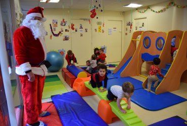 TOURNÉE DU PÈRE NOËL CRÈCHE ABBÈ PIERRE - MARDI 15 DÉCEMBRE