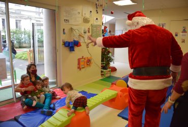 TOURNÉE DU PÈRE NOËL CRÈCHE ABBÈ PIERRE - MARDI 15 DÉCEMBRE