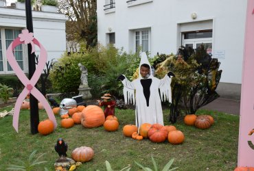 DÉCORATION HALLOWEEN DE LA MAIRIE - LUNDI 19 OCTOBRE 2020