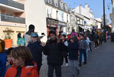 FLASHMOB DES ENFANTS DE L'ACCEUIL DE LOISIRS DES RENOUILLÈRES