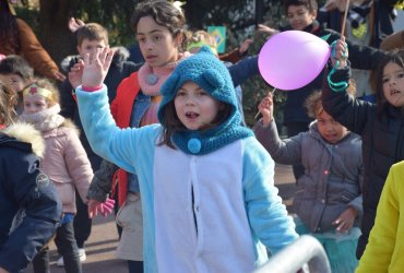 FLASHMOB DES ENFANTS DE L'ACCEUIL DE LOISIRS DES RENOUILLÈRES