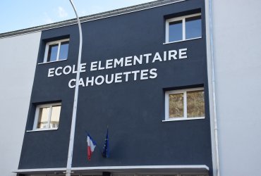 LA GRANDE LESSIVE DE L’ECOLE LEON FRAPIE ET CAHOUETTES