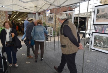 PRÉSENCE DES ASSOCIATIONS "HORIZON CANCER" ET "MEMOIRE VIVANTE DU PLATEAU D'AVRON" AU MARCHÉ - DIMANCHE 16 OCTOBRE