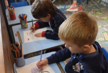 PRÉSENCE DES ASSOCIATIONS "HORIZON CANCER" ET "MEMOIRE VIVANTE DU PLATEAU D'AVRON" AU MARCHÉ - DIMANCHE 16 OCTOBRE