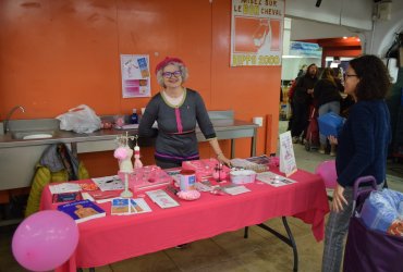 PRÉSENCE DES ASSOCIATIONS "HORIZON CANCER" ET "MEMOIRE VIVANTE DU PLATEAU D'AVRON" AU MARCHÉ - DIMANCHE 16 OCTOBRE