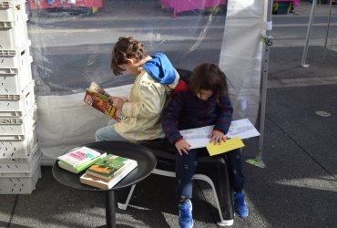 PRÉSENCE DES ASSOCIATIONS "HORIZON CANCER" ET "MEMOIRE VIVANTE DU PLATEAU D'AVRON" AU MARCHÉ - DIMANCHE 16 OCTOBRE