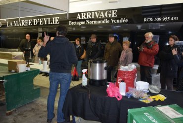 MISE EN BOUTEILLE DE LA BIÈRE NOCÉENNE "LA FAVORITE"