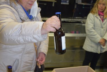 MISE EN BOUTEILLE DE LA BIÈRE NOCÉENNE "LA FAVORITE"