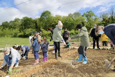 LE CLUB DES PETITS PLANTEURS