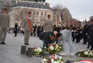 RAVIVAGE DE LA FLAMME SOUS L'ARC DE TRIOMPHE - 20 MARS 2023