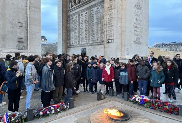 RAVIVAGE DE LA FLAMME SOUS L'ARC DE TRIOMPHE - 20 MARS 2023