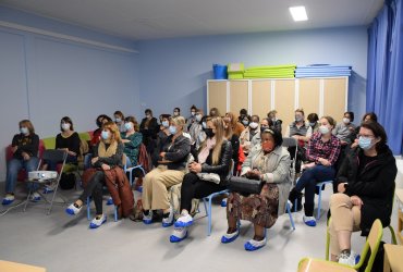 PREMIÈRE RÉUNION AU RELAIS PETITE ENFANCE