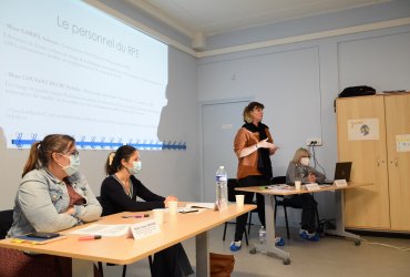 PREMIÈRE RÉUNION AU RELAIS PETITE ENFANCE