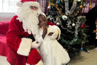 SPECTACLES DE NOËL DANS LES CRÈCHES