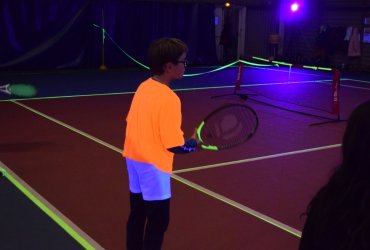 TENNIS FLUO - 10 FÉVRIER 2023