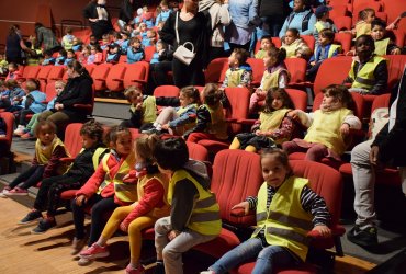 REPRÉSENTATION THÉÂTRALE POUR LES ENFANTS DES ACCUEILS DE LOISIRS