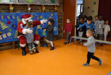 TOURNÉE DU PÉRE NOÊL DANS LES CENTRES DE LOISIRS - MARDI 22 DÉCEMBRE