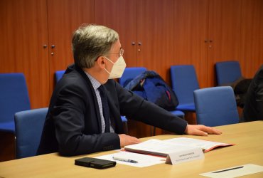 PROLONGEMENT DU METRO 1 : RENCONTRE DE C. DEMUYNCK, MAIRE DE NEUILLY-PLAISANCE ET J-M. GENESTIER, MAIRE DU RAINCY ET VICE PRESIDENT DE GPGE, AVEC LES ENTREPRISES DE LA ZA DE LA FONTAINE DU VAISSEAU