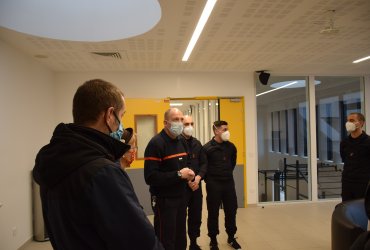 VISITE DE LA CASERNE DE POMPIER DE NEUILLY-SUR-MARNE PAR MONSIEUR LE MAIRE