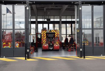 VISITE PAR LES ENFANTS DES ÉCOLES DE LA CASERNE DES POMPIERS