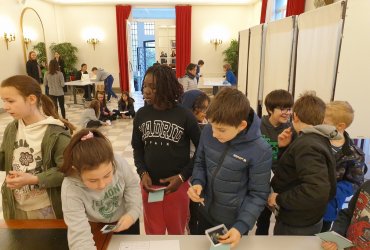 LES ÉCOLES VOTENT POUR LE PRIX DU LIONCEAU NOIR