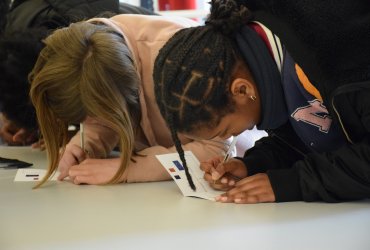 LES ÉCOLES VOTENT POUR LE PRIX DU LIONCEAU NOIR