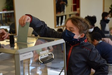 LES ÉCOLES VOTENT POUR LE PRIX DU LIONCEAU NOIR